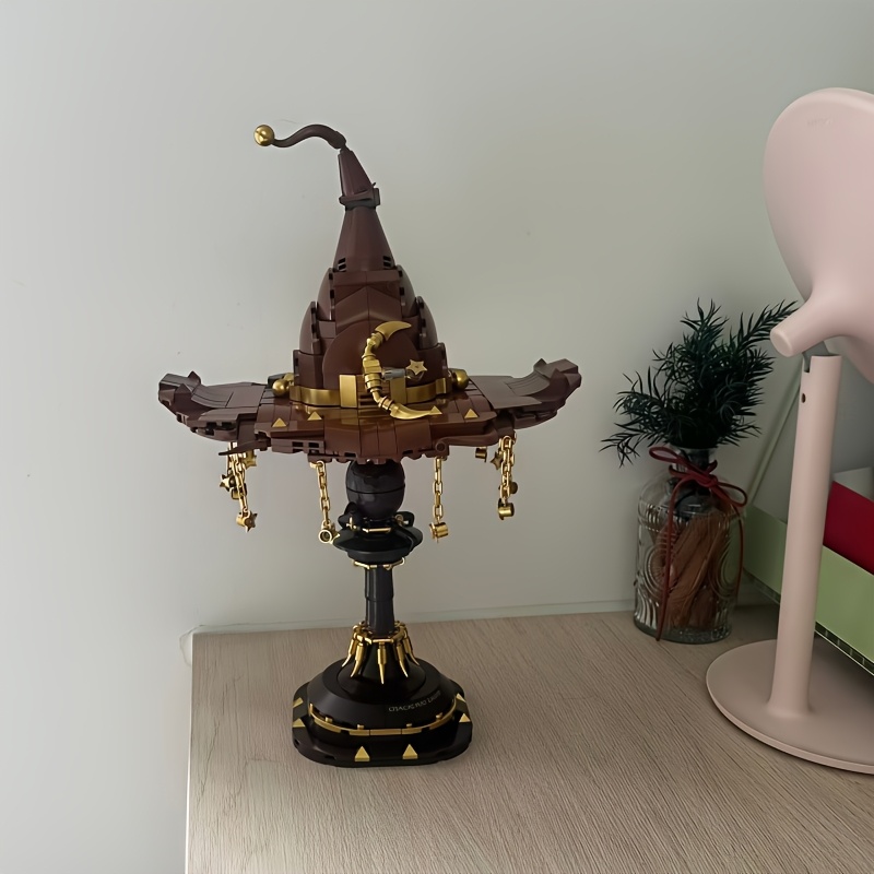 Gilded Chain Wizard Hat Building Blocks, High-Difficulty Assembly